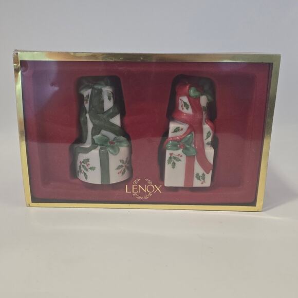 RARE! LENOX HOLIDAY‎ PACKAGES DESIGN SALT & PEPPER SHAKERS CHRISTMAS NEW IN BOX - Picture 1 of 6